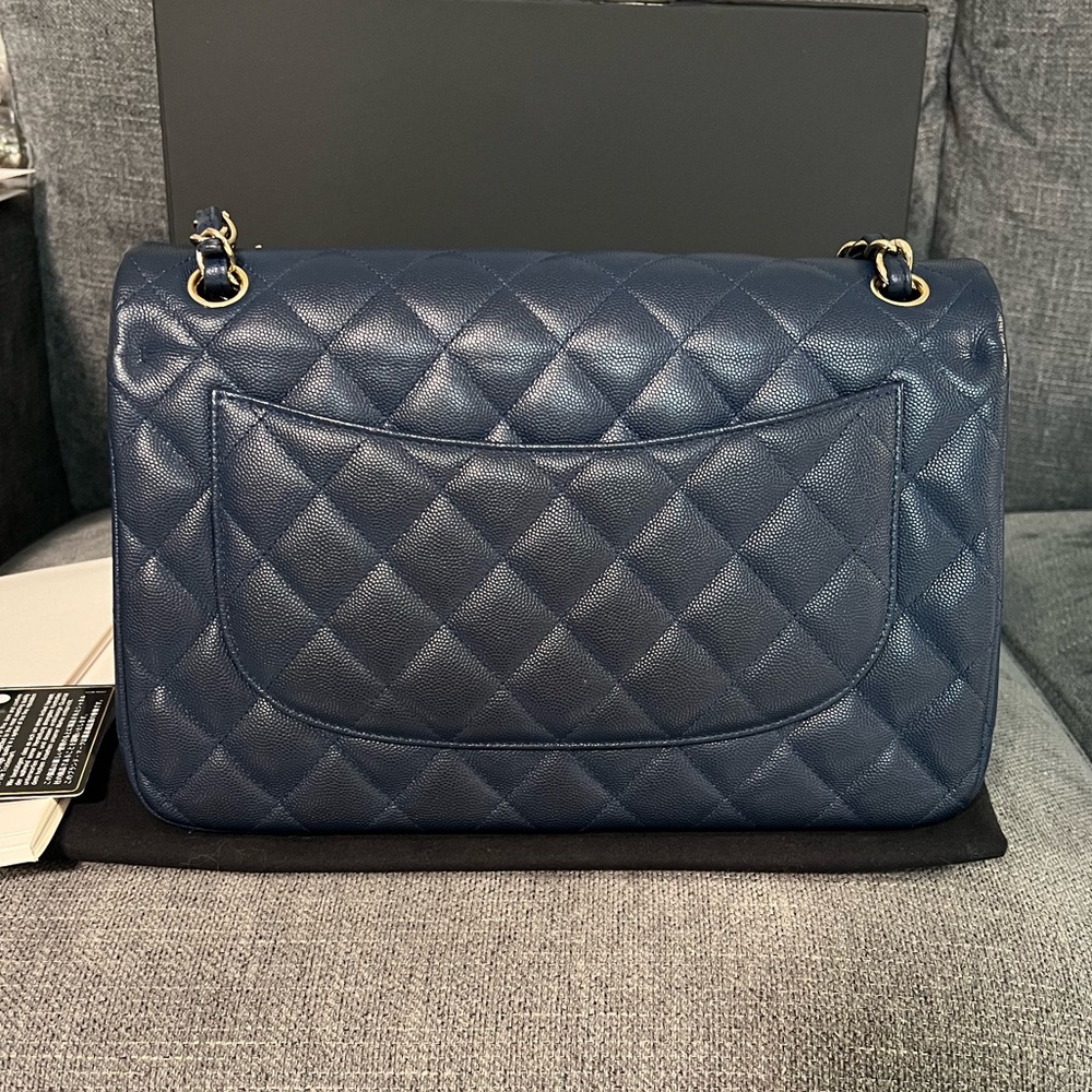 CHANEL classic double flap JUMBO caviar NAVY leather bag - Picture 5 of 16